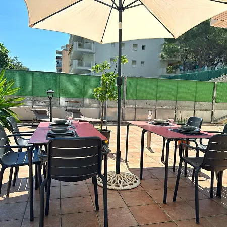 Domuum Holidays - Pino Alto * Salou