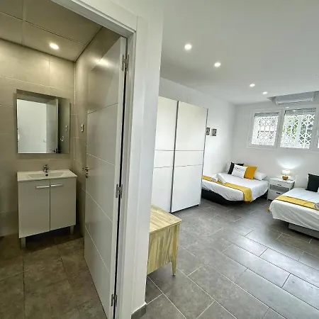 Domuum Holidays - Pino Alto Apartment